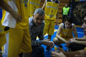Antrenorul Radu Dinu Colegiul National Aurel Vlaicu